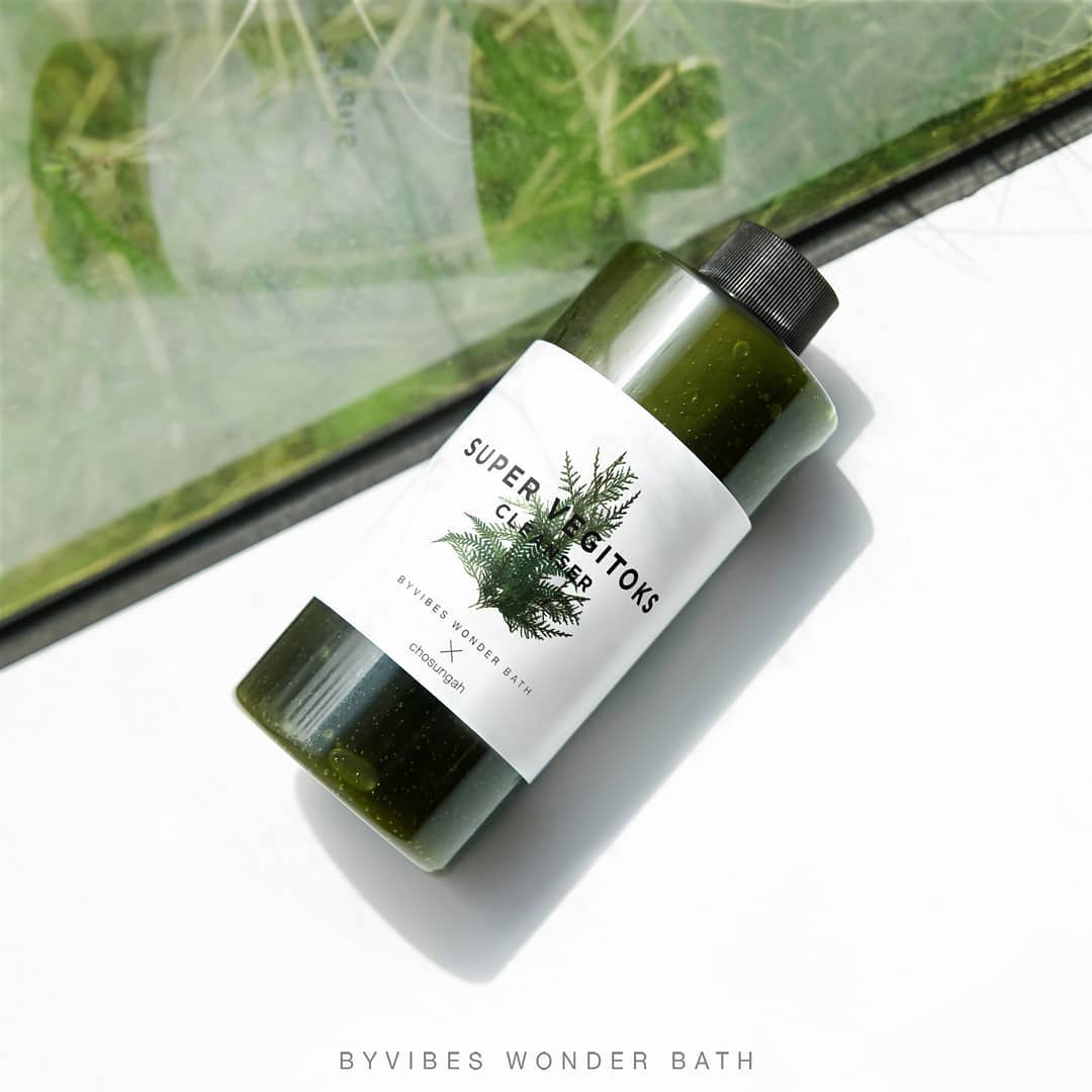 WONDER BATH Super Vegitoks Gel Foam Deep Cleanser [Green] for Sensitive Skin 10.14Fl.Oz, Korean Skincare | Hydrating & Brightening