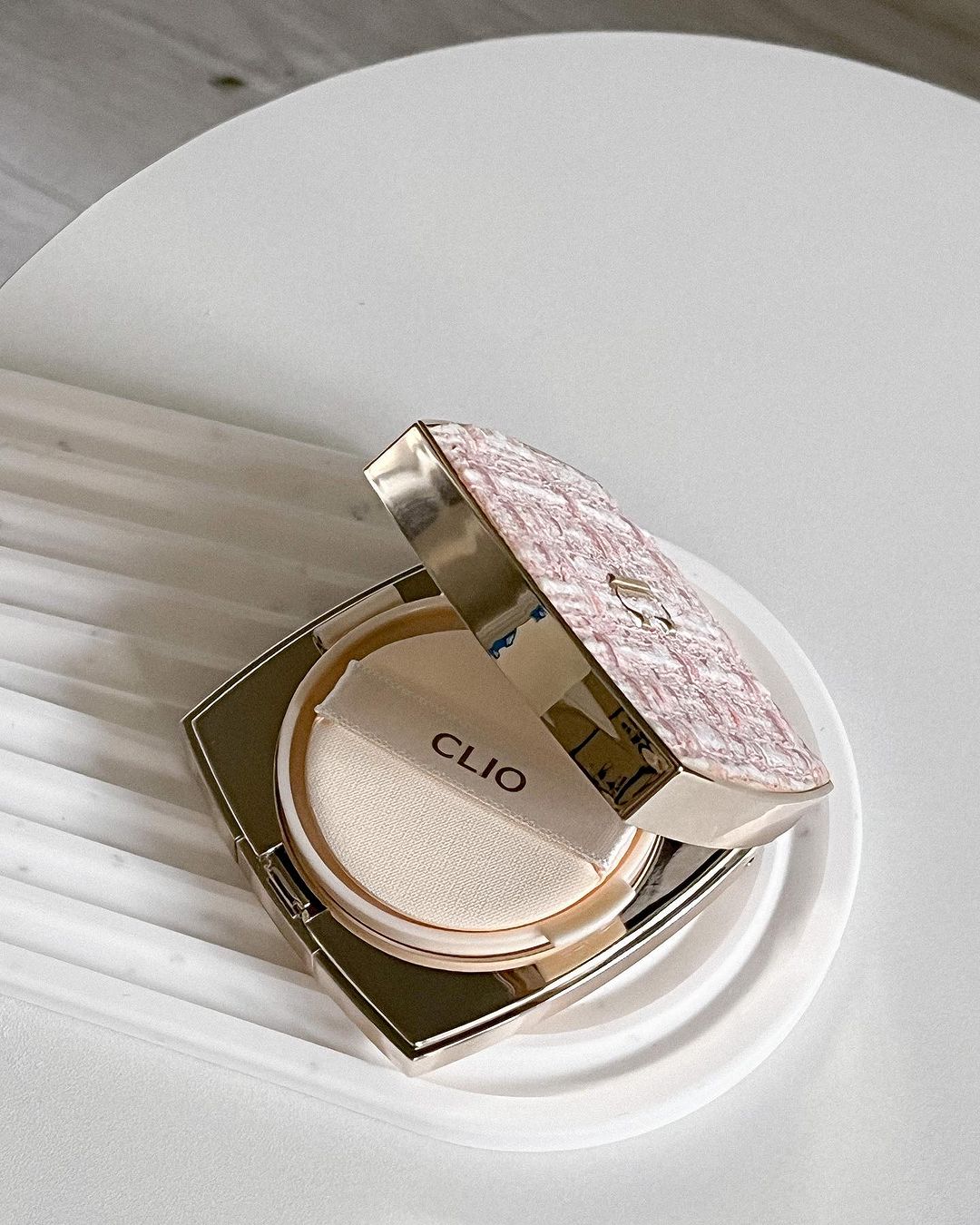 Clio Kill Cover Magnet Pact Tweed Limited Collection (#21 Light beige)