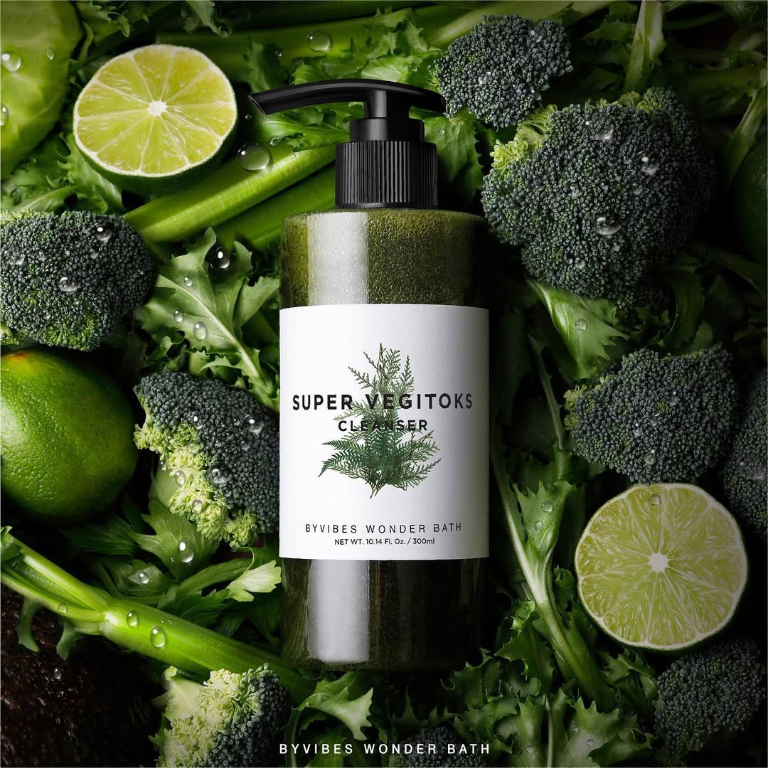 WONDER BATH Super Vegitoks Gel Foam Deep Cleanser [Green] for Sensitive Skin 10.14Fl.Oz, Korean Skincare | Hydrating & Brightening