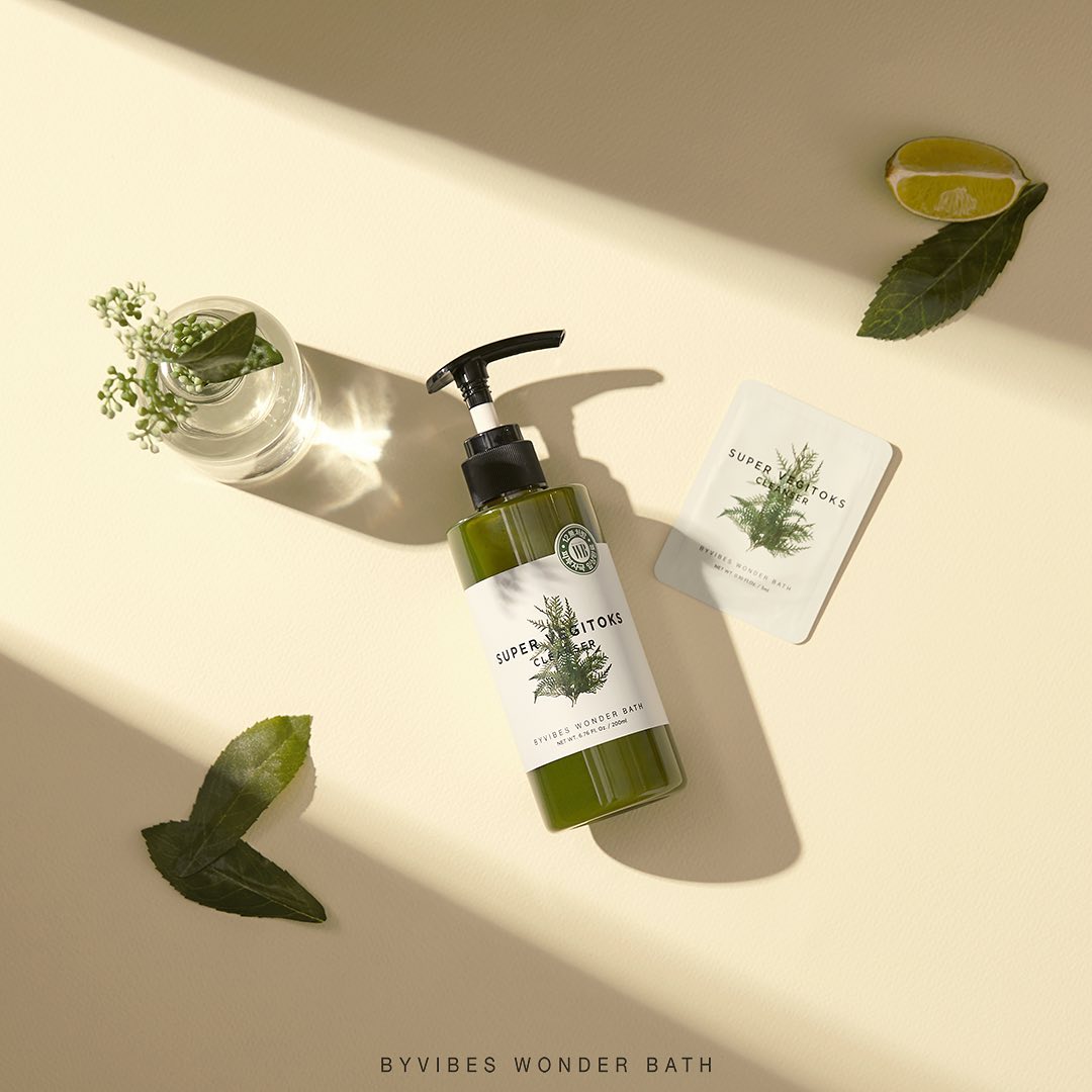 WONDER BATH Super Vegitoks Gel Foam Deep Cleanser [Green] for Sensitive Skin 10.14Fl.Oz, Korean Skincare | Hydrating & Brightening