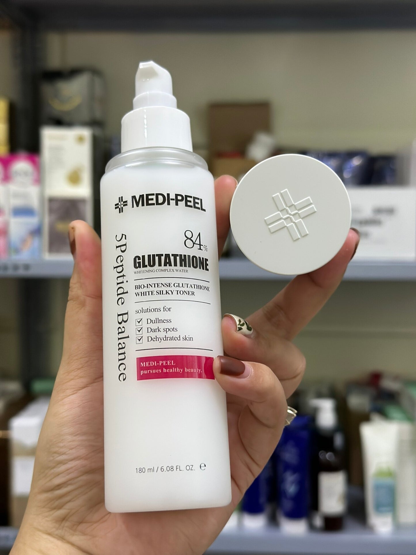 Medipeel 強效穀胱甘肽煙酰胺 美白絲滑爽膚水 180ml