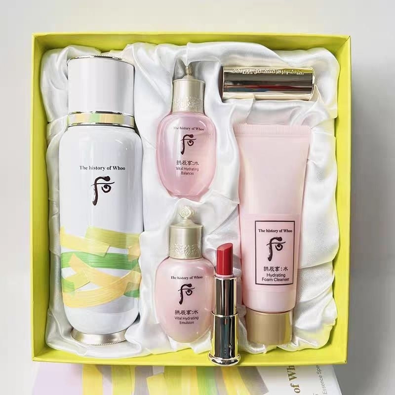 The History of Whoo Bichup First Moisture Anti-Aging Essence Jumbo Special Set